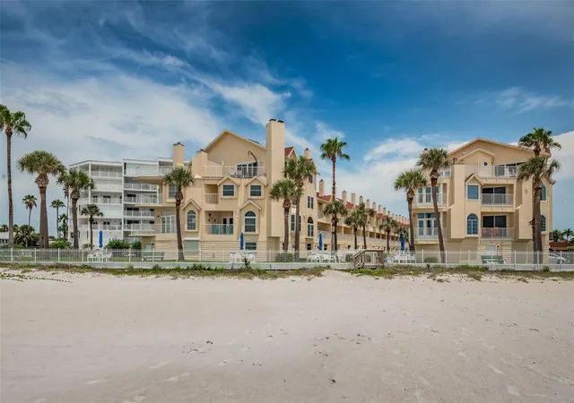 Photo 4 of Townhouse for sale at 17960 Gulf Blvd #118, Redington Shores, FL 33708 | MLS# TB8556747 | Listing updated on 2026-10-20