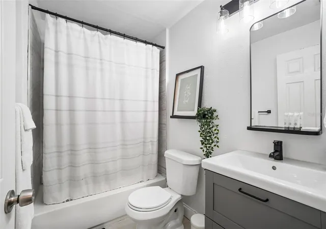 Photo 4 of Single family home for sale at 6806 N 17th Street, Tampa, FL 33610 | MLS# TB8556748 | Listing updated on 2026-10-29