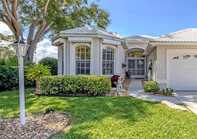 Photo 1 of Single family home for sale at 1102 Southlake Ct, Venice, FL 34285 | MLS# N6146141 | Listing updated on 2026-10-22