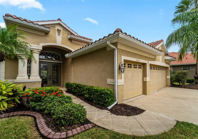 Photo 2 of Single family home for sale at 5130 Laurel Oak Ct, North Port, FL 34287 | MLS# N6146142 | Listing updated on 2026-10-09