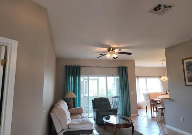 Photo 3 of Single family home for sale at 356 Lake Cassidy Dr, Kissimmee, FL 34759 | MLS# S5159251 | Listing updated on 2026-10-10