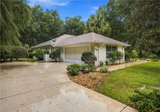 Photo 4 of Single family home for sale at 19044 SW 93rd Loop, Dunnellon, FL 34432 | MLS# CC858487 | Listing updated on 2026-10-10