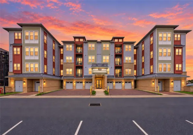 Photo 1 of Condo for sale at 7521 Laureate Blvd #5103, Orlando, FL 32827 | MLS# O6448822 | Listing updated on 2026-10-10