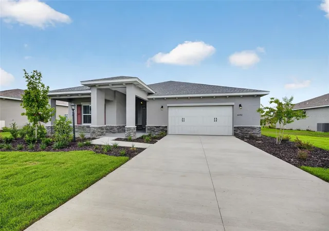 Photo 3 of Single family home for sale at 10392 Sw 106th Court, Ocala, FL 34481 | MLS# OM733784 | Listing updated on 2026-10-10