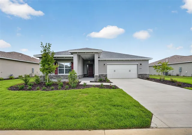 Photo 3 of Single family home for sale at 10392 SW 106th Court, Ocala, FL 34481 | MLS# OM733784 | Listing updated on 2026-10-10