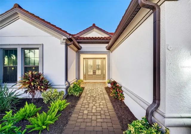 Photo 3 of Single family home for sale at 4715 Trento Pl, Bradenton, FL 34211 | MLS# A4709124 | Listing updated on 2026-10-22