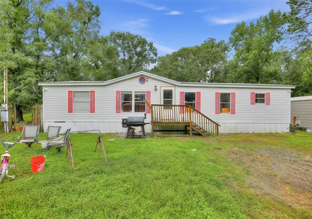 Photo 1 of Manufactured home for sale at 4705 Roberta St, Hastings, FL 32145 | MLS# O6448844 | Listing updated on 2026-10-10