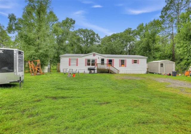Photo 2 of Manufactured home for sale at 4705 Roberta St, Hastings, FL 32145 | MLS# O6448844 | Listing updated on 2026-10-10