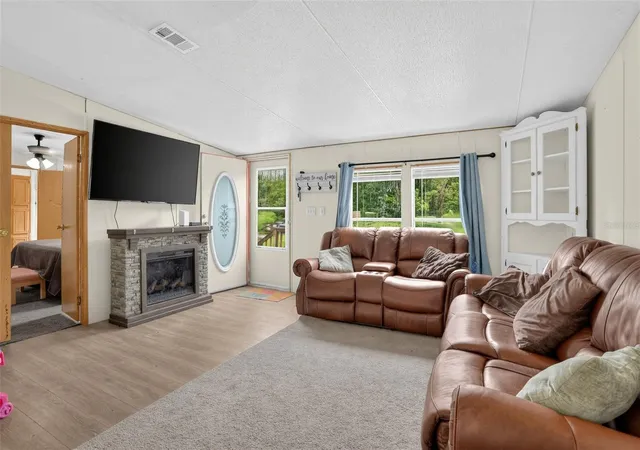 Photo 4 of Manufactured home for sale at 4705 Roberta St, Hastings, FL 32145 | MLS# O6448844 | Listing updated on 2026-10-10