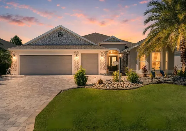 Photo 2 of Single family home for sale at 3720 Vineland Ave, THE VILLAGES, FL 32163 | MLS# G5118899 | Listing updated on 2026-10-16
