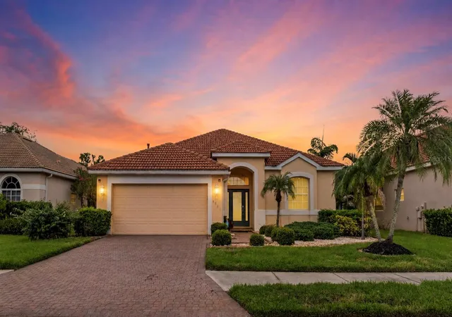 Single family home for sale at 6841 74th Street Cir E, BRADENTON, FL 34203 | MLS# O6448847