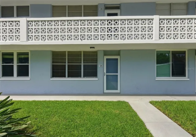 Photo 1 of Condo for sale at 4720 Locust St Ne #120, Saint Petersburg, FL 33703 | MLS# TB8556793 | Listing updated on 2026-10-14