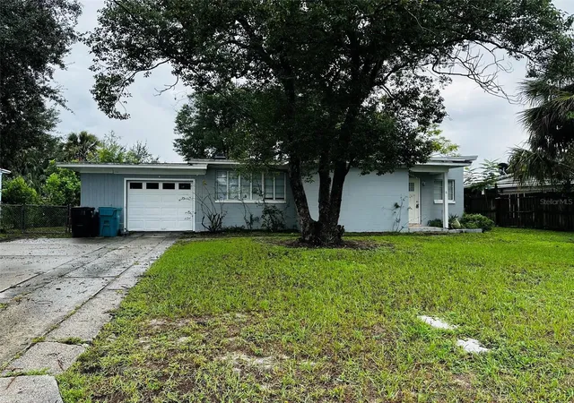 Photo 2 of Single family home for sale at 611 San Juan Blvd, Orlando, FL 32807 | MLS# O6448850 | Listing updated on 2026-10-09