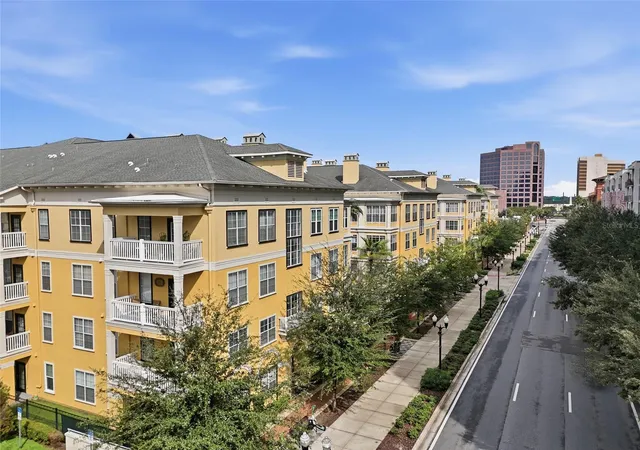 Photo 1 of Condo for sale at 860 N Orange Ave #355, Orlando, FL 32801 | MLS# O6448851 | Listing updated on 2026-10-16
