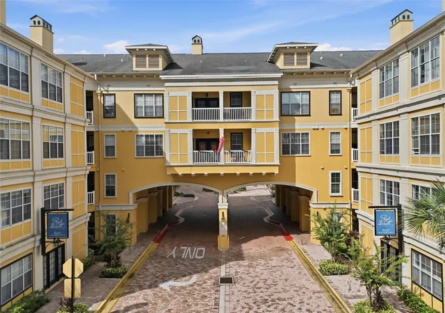 Photo 2 of Condo for sale at 860 N Orange Ave #355, Orlando, FL 32801 | MLS# O6448851 | Listing updated on 2026-10-16