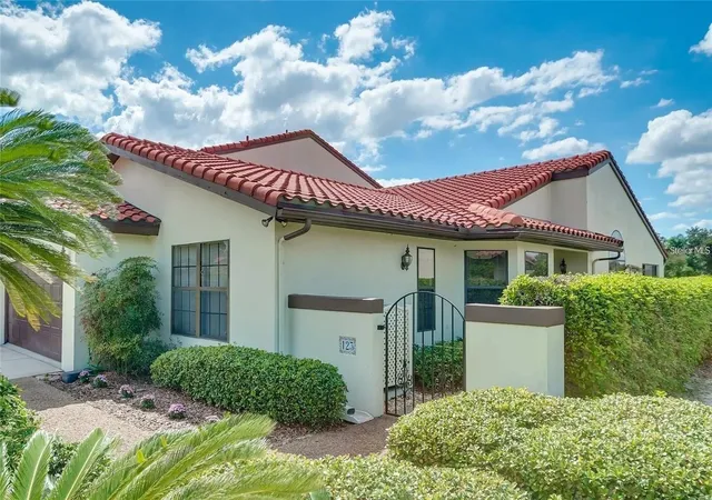 Photo 1 of Single family home for sale at 123 Coventry Ln, Haines City, FL 33844 | MLS# O6448853 | Listing updated on 2026-10-29