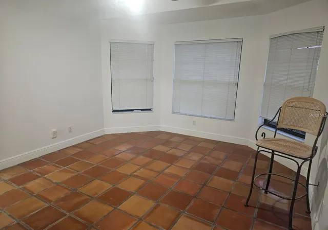 Photo 4 of Single family home for sale at 123 Coventry Ln, Haines City, FL 33844 | MLS# O6448853 | Listing updated on 2026-10-29