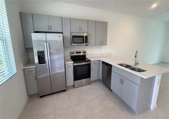 Photo 3 of Townhouse for sale at 3119 Skyline Loop, Kissimmee, FL 34758 | MLS# S5159259 | Listing updated on 2026-10-14