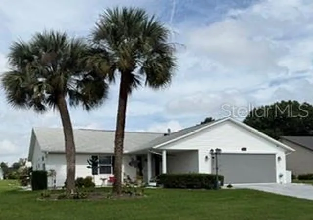 Single family home for sale at 26162 Newcombe Cir, LEESBURG, FL 34748 | MLS# G5118903