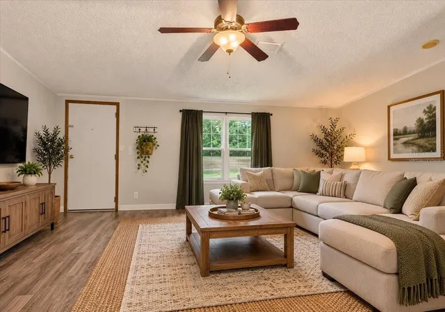 Photo 3 of Manufactured home for sale at 7030 Nw 167th Place, Trenton, FL 32693 | MLS# GC544090 | Listing updated on 2026-10-10