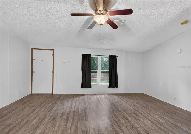 Photo 3 of Manufactured home for sale at 7030 NW 167th Place, Trenton, FL 32693 | MLS# GC544090 | Listing updated on 2026-10-10