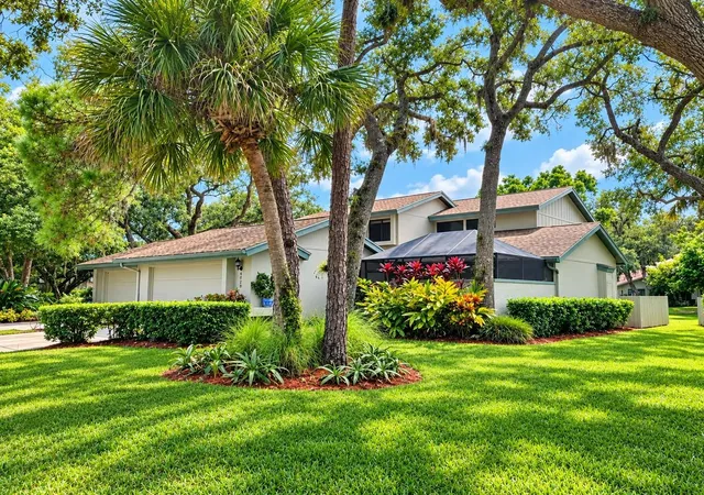 Photo 1 of Single family home for sale at 4678 Willow Wood Cir #38, Sarasota, FL 34241 | MLS# A4709130 | Listing updated on 2026-10-10
