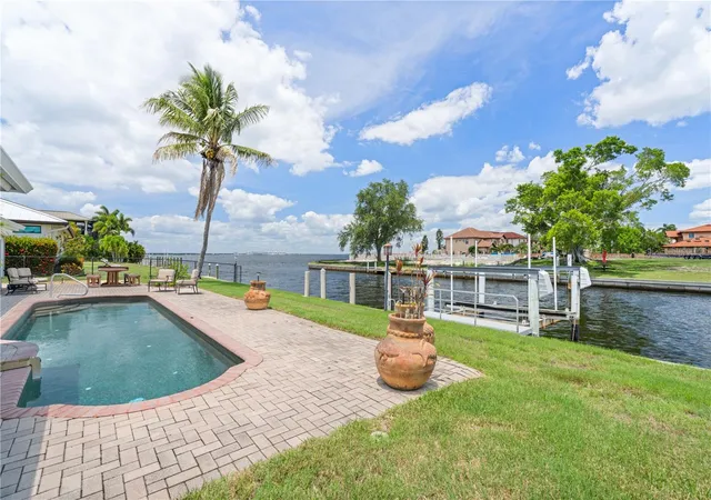 Photo 3 of Single family home for sale at 2211 Palm Tree Dr, Punta Gorda, FL 33950 | MLS# C7531826 | Listing updated on 2026-10-10