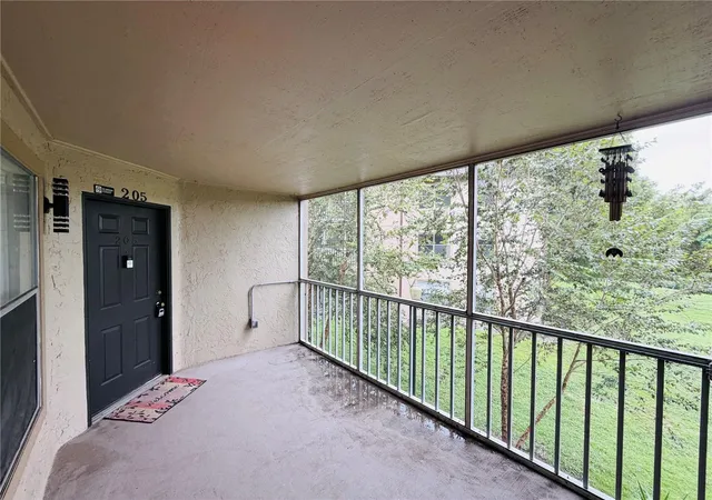 Photo 2 of Condo for sale at 633 Buoy Ln #205, Altamonte Springs, FL 32714 | MLS# O6448866 | Listing updated on 2026-10-10