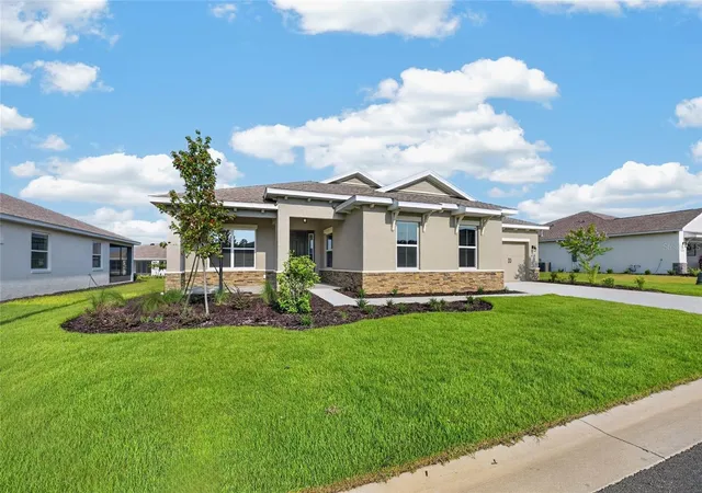 Photo 3 of Single family home for sale at 10330 SW 106th Court, Ocala, FL 34481 | MLS# OM733791 | Listing updated on 2026-10-10