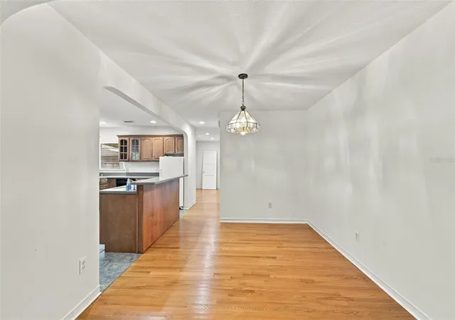 Photo 4 of Single family home for sale at 212 S Bradford Ave, Tampa, FL 33609 | MLS# TB8556812 | Listing updated on 2026-10-10
