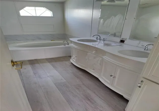 Photo 2 of Manufactured home for sale at 8413 Fantasia Park Way, Riverview, FL 33578 | MLS# O6448872 | Listing updated on 2026-10-10
