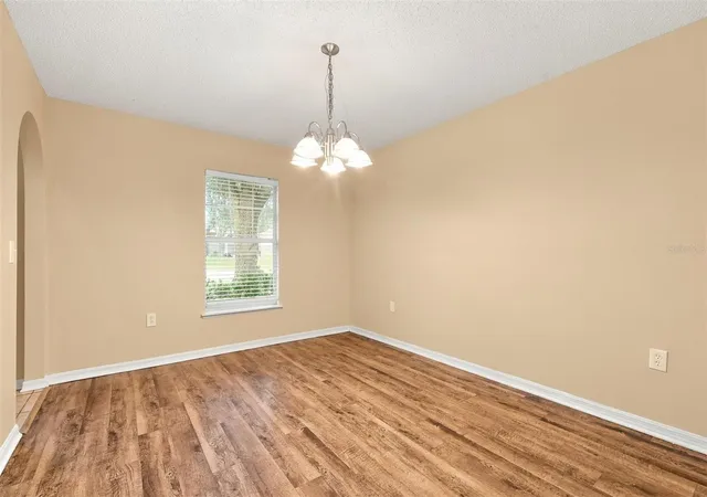 Photo 2 of Single family home for sale at 2228 Sandridge Cir, Eustis, FL 32726 | MLS# O6448877 | Listing updated on 2026-10-10