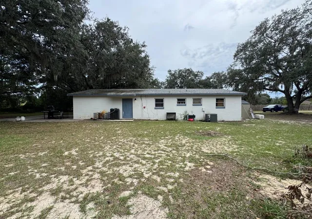 Photo 4 of Single family home for sale at 14209 Tennessee Ave, Astatula, FL 34705 | MLS# O6448878 | Listing updated on 2026-10-10