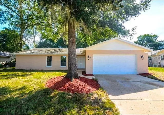 Photo 1 of Single family home for sale at 100 Huntswood Ct, Longwood, FL 32750 | MLS# O6448879 | Listing updated on 2026-10-10