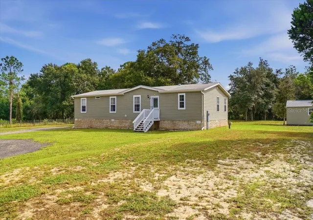 Photo 3 of Manufactured home for sale at 4025 Cottage Hl St, Lake Wales, FL 33859 | MLS# L4965692 | Listing updated on 2026-10-11