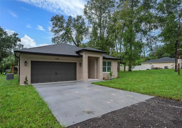 Photo 3 of Single family home for sale at 1186 7th Street, Orange City, FL 32763 | MLS# O6448883 | Listing updated on 2026-10-10