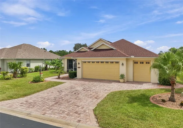 Photo 1 of Single family home for sale at 4286 North Crse Ln, Avon Park, FL 33825 | MLS# K4903855 | Listing updated on 2026-10-13