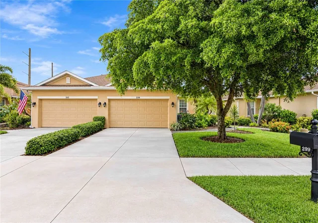 Photo 3 of Single family home for sale at 299 Capulet Dr, Venice, FL 34292 | MLS# A4709136 | Listing updated on 2026-10-21