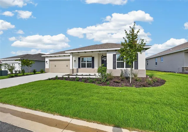 Photo 3 of Single family home for sale at 10344 Sw 106th Court, Ocala, FL 34481 | MLS# OM733795 | Listing updated on 2026-10-10