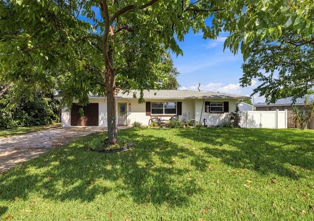 Photo 1 of Single family home for sale at 1548 Orange St, Clearwater, FL 33756 | MLS# TB8556828 | Listing updated on 2026-10-17