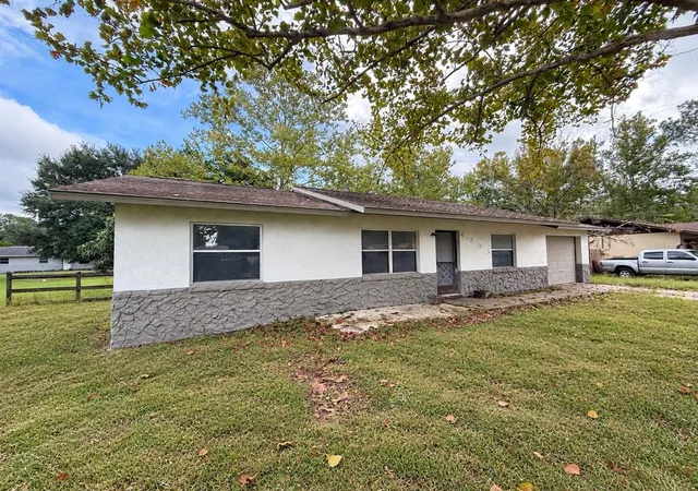 Photo 4 of Single family home for sale at 4305 NE 25th Avenue, Ocala, FL 34479 | MLS# R4912141 | Listing updated on 2026-10-10