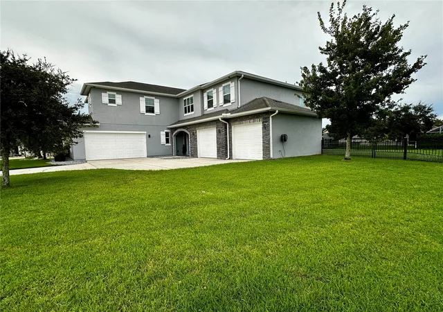 Photo 3 of Single family home for sale at 6851 Forkmead Ln, Port Orange, FL 32128 | MLS# NS1089461 | Listing updated on 2026-10-20