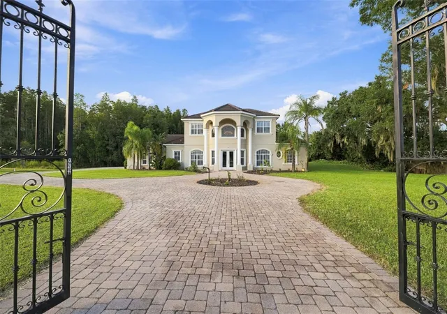 Photo 1 of Single family home for sale at 19153 Geraci Rd, Lutz, FL 33558 | MLS# TB8556830 | Listing updated on 2026-10-10