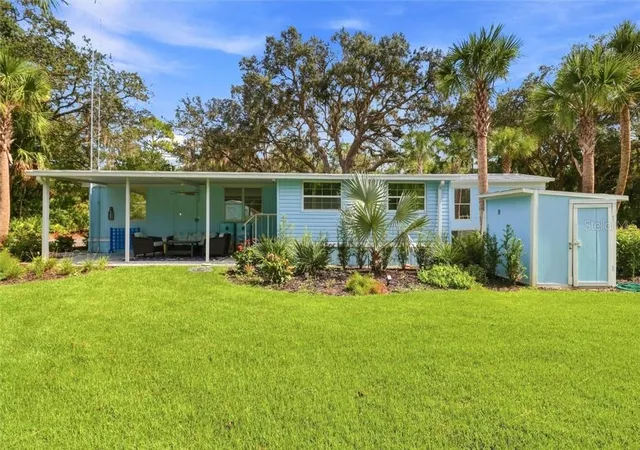 Photo 1 of Single family home for sale at 8011 W Fern Pl, Homosassa, FL 34448 | MLS# CC858494 | Listing updated on 2026-10-11