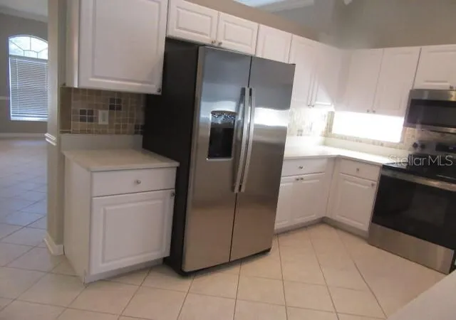 Photo 3 of Single family home for sale at 5423 Braddock Dr, Zephyrhills, FL 33541 | MLS# TB8556840 | Listing updated on 2026-10-10