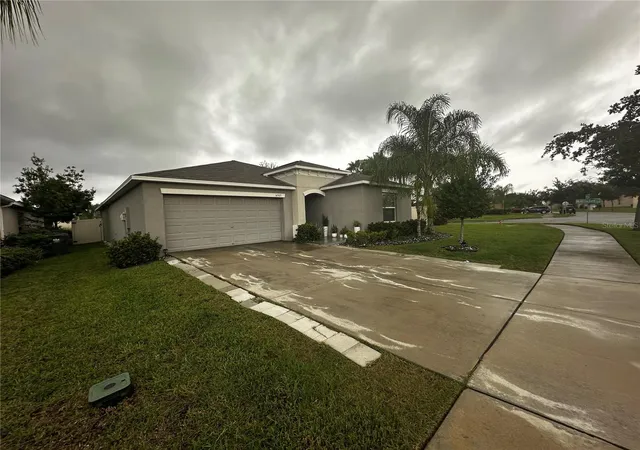 Photo 2 of Single family home for sale at 16503 Myrtle Sand Dr, Wimauma, FL 33598 | MLS# TB8556843 | Listing updated on 2026-10-11