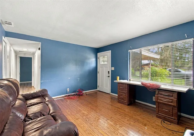 Photo 2 of Single family home for sale at 8010 Sharon Dr, Tampa, FL 33617 | MLS# TB8556844 | Listing updated on 2026-10-10