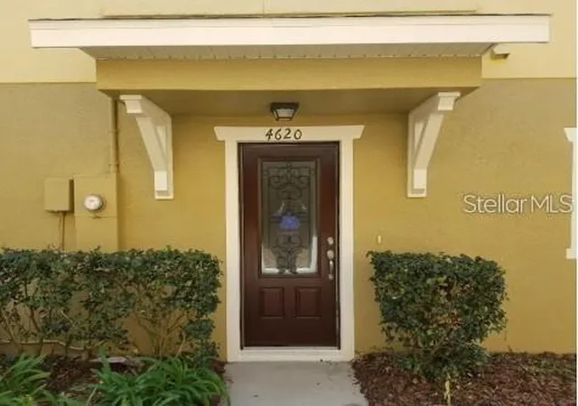 Photo 2 of Townhouse for sale at 4620 Chatterton Way, Riverview, FL 33578 | MLS# TB8556845 | Listing updated on 2026-10-11