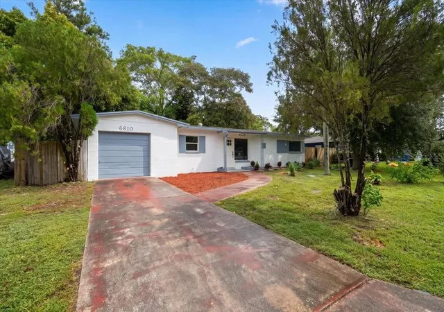 Photo 1 of Single family home for sale at 6810 Dr Martin Luther King Jr St N, Saint Petersburg, FL 33702 | MLS# TB8556868 | Listing updated on 2026-10-10
