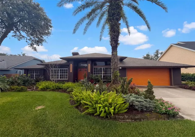 Photo 1 of Single family home for sale at 455 Longmeadow Ln, Longwood, FL 32779 | MLS# O6448916 | Listing updated on 2026-10-10
